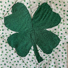 Load image into Gallery viewer, Four Leaf Clover, Foundation Paper Piecing Pattern (FPP Pattern), Quilt Block, 3 sizes
